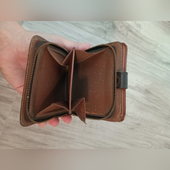 LOUIS VUITTON Wallet Monogram Beige Monogram Canvas Authentic - Picture 7 of 15